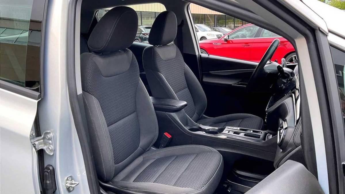2023 Chevrolet Bolt - Images - 11
