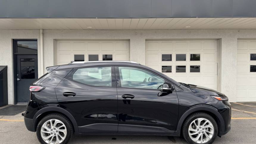 2023 Chevrolet Bolt - Images - 2