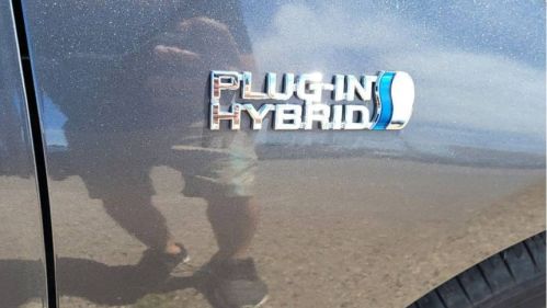2018 Toyota Prius Prime - Images - 24
