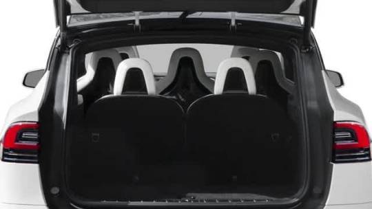 2016 Tesla Model X 5YJXCBE25GF019621