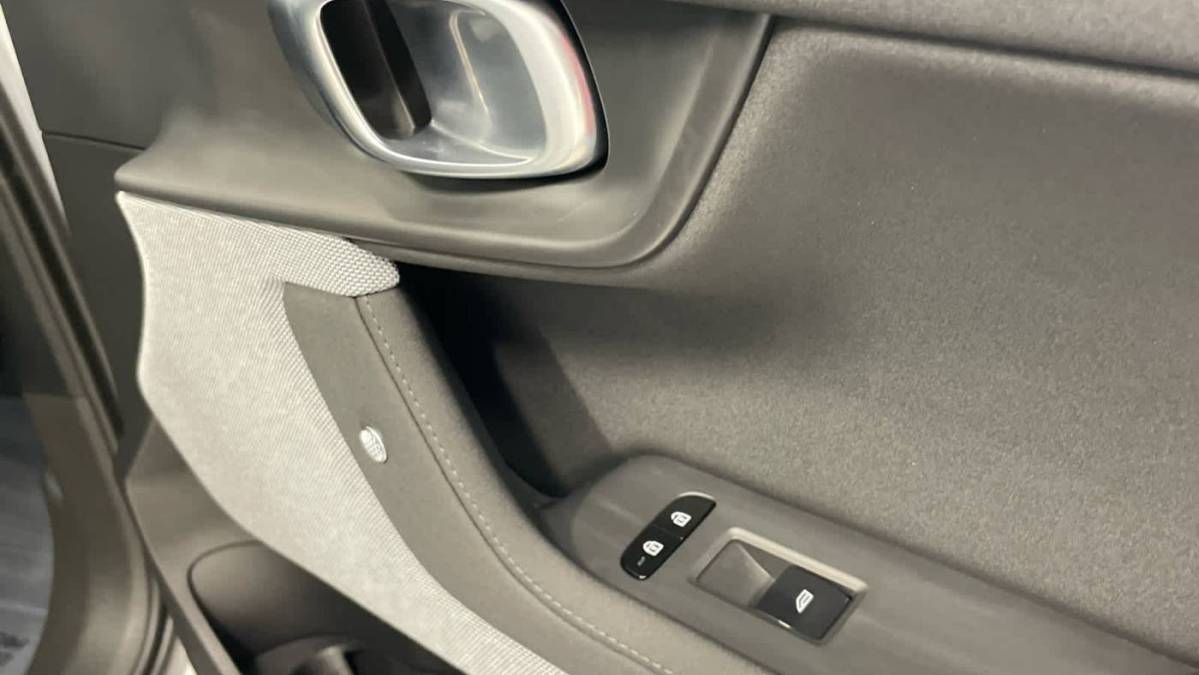 2021 Polestar 2 - Images - 25