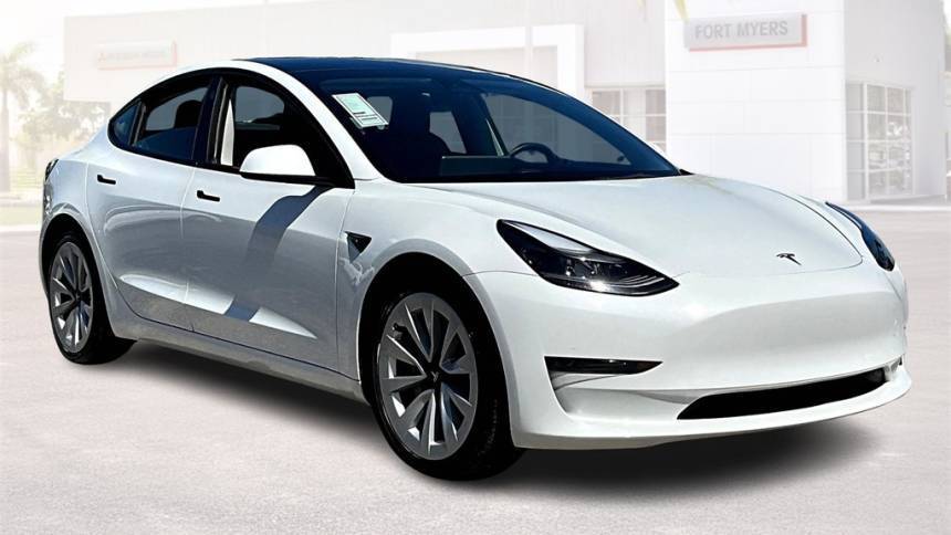 2023 Tesla Model 3 - Images - 1