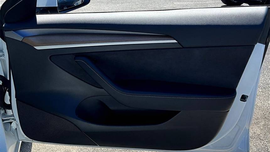 2023 Tesla Model 3 - Images - 28