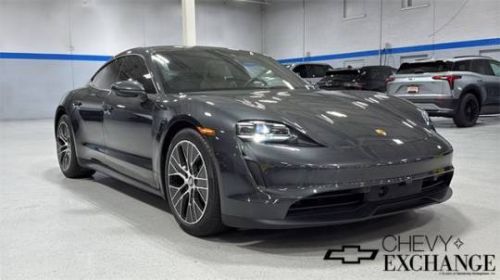 2022 Porsche Taycan - Images - 1