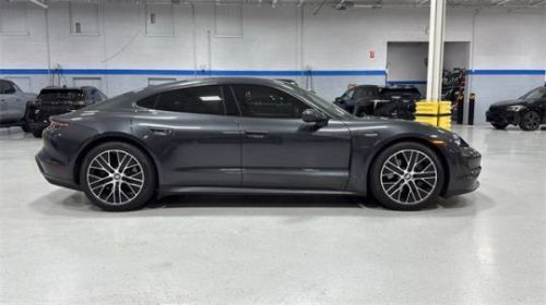 2022 Porsche Taycan - Images - 3