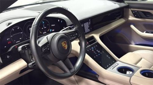 2022 Porsche Taycan - Images - 9