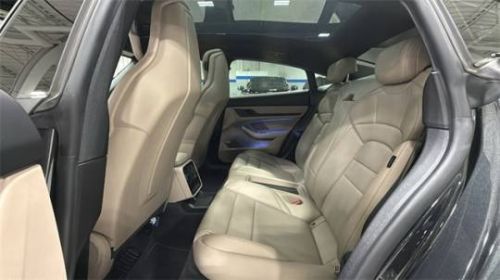 2022 Porsche Taycan - Images - 13