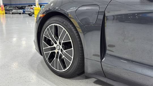 2022 Porsche Taycan - Images - 14
