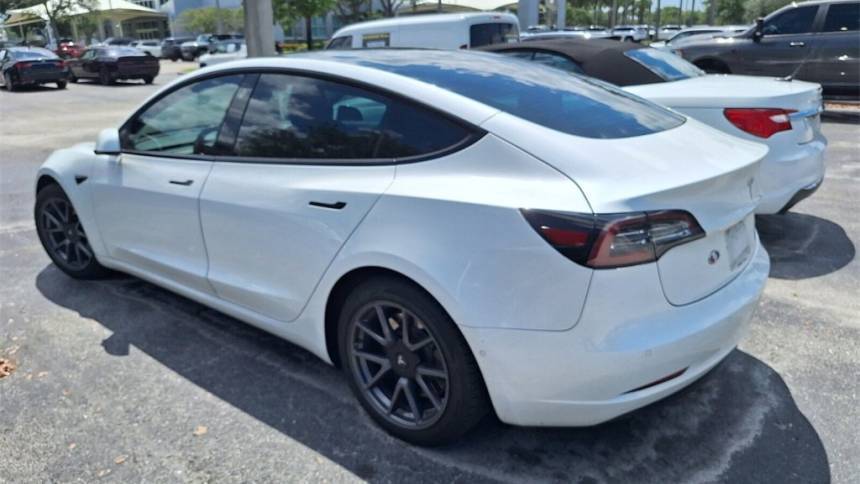 2021 Tesla Model 3 - Images - 4