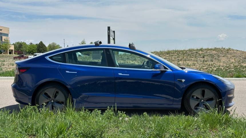 2020 Tesla Model 3 - Images - 4