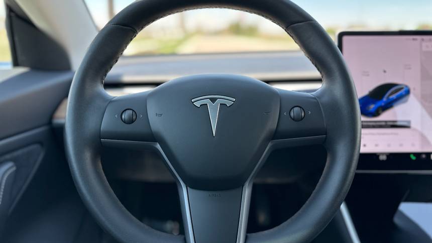 2020 Tesla Model 3 - Images - 13