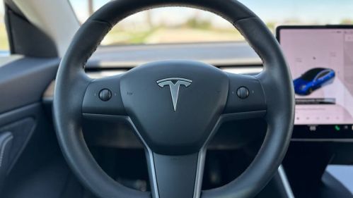 2020 Tesla Model 3 - Images - 13