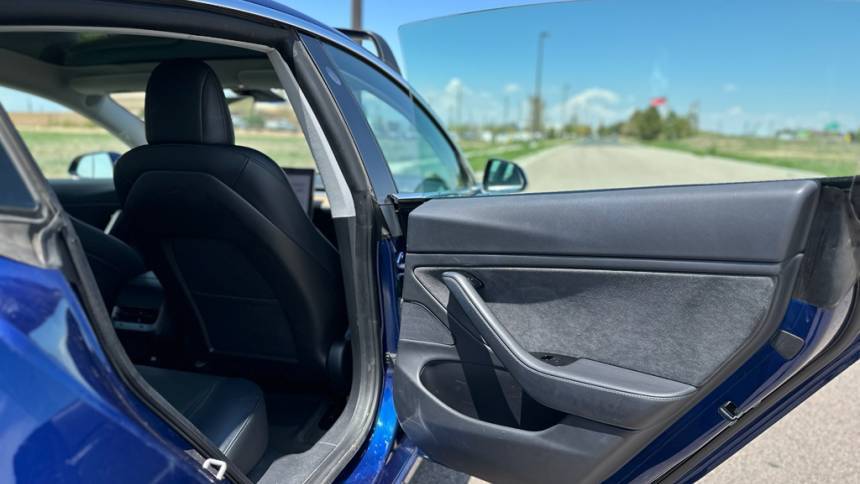 2020 Tesla Model 3 - Images - 25
