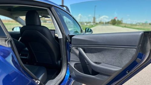 2020 Tesla Model 3 - Images - 25