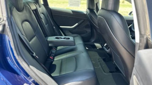 2020 Tesla Model 3 - Images - 26