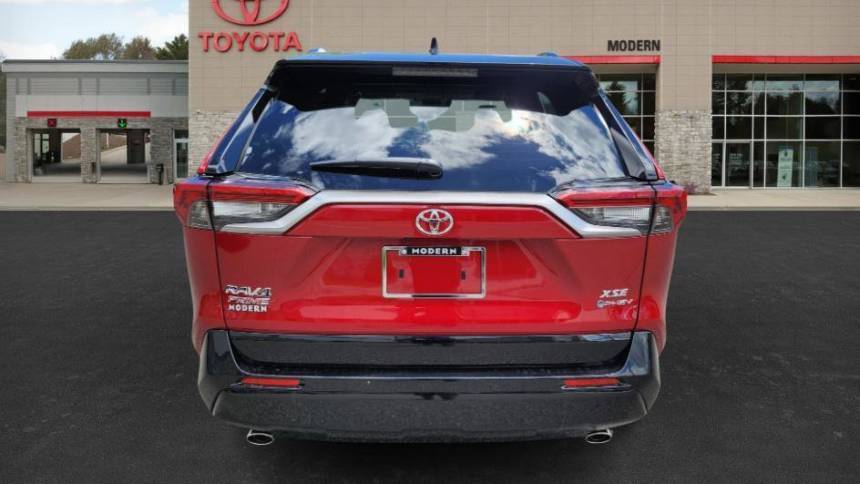 2025 Toyota RAV4 Plug-In Hybrid - Images - 6