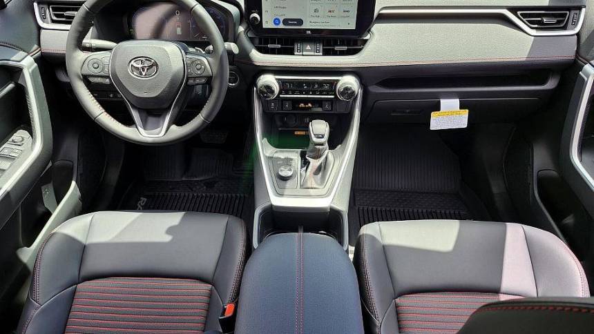 2025 Toyota RAV4 Plug-In Hybrid - Images - 14