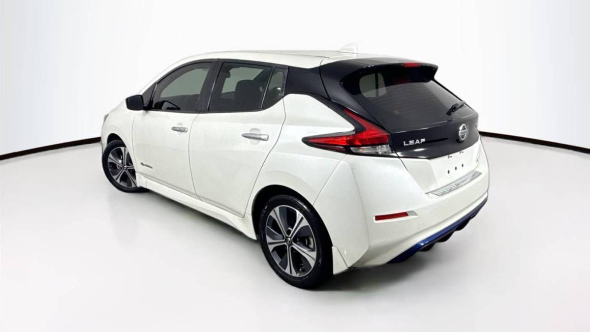 2018 Nissan LEAF - Images - 8