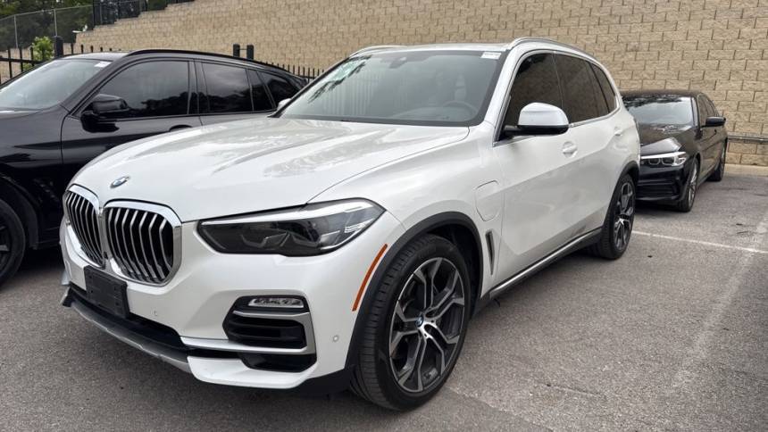2021 BMW X5 - Images - 1