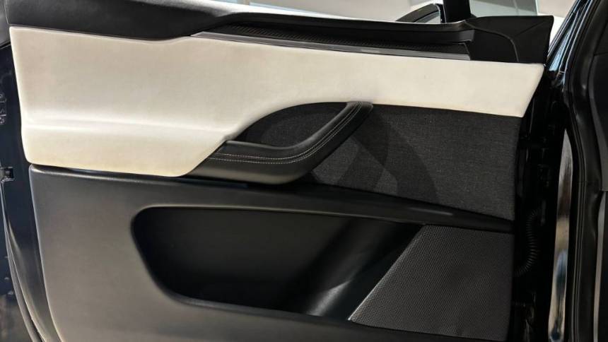2024 Tesla Model X - Images - 8