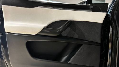 2024 Tesla Model X - Images - 8