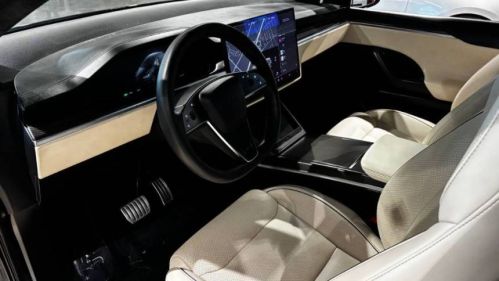 2024 Tesla Model X - Images - 11