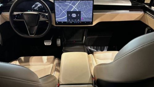 2024 Tesla Model X - Images - 12