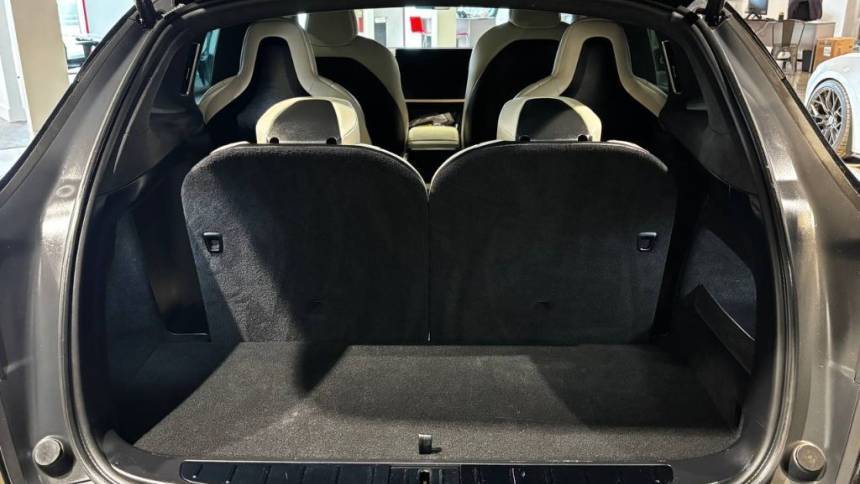 2024 Tesla Model X - Images - 33