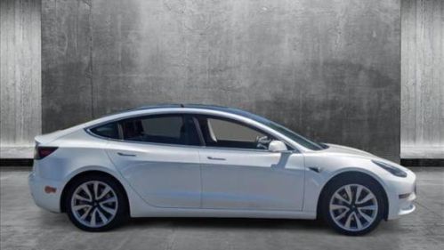 2020 Tesla Model 3 - Images - 5