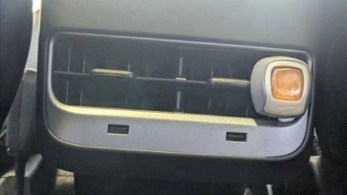 2020 Tesla Model 3 - Images - 12