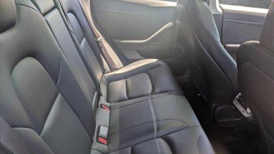 2020 Tesla Model 3 - Images - 15