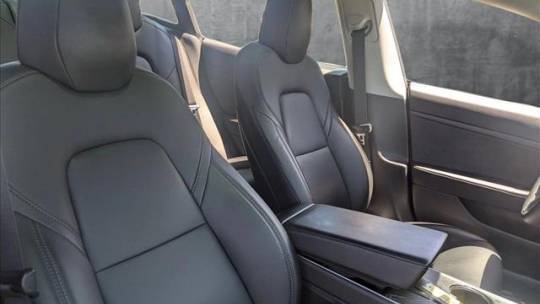 2020 Tesla Model 3 - Images - 16
