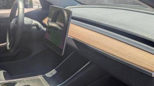 2020 Tesla Model 3 - Images - 17