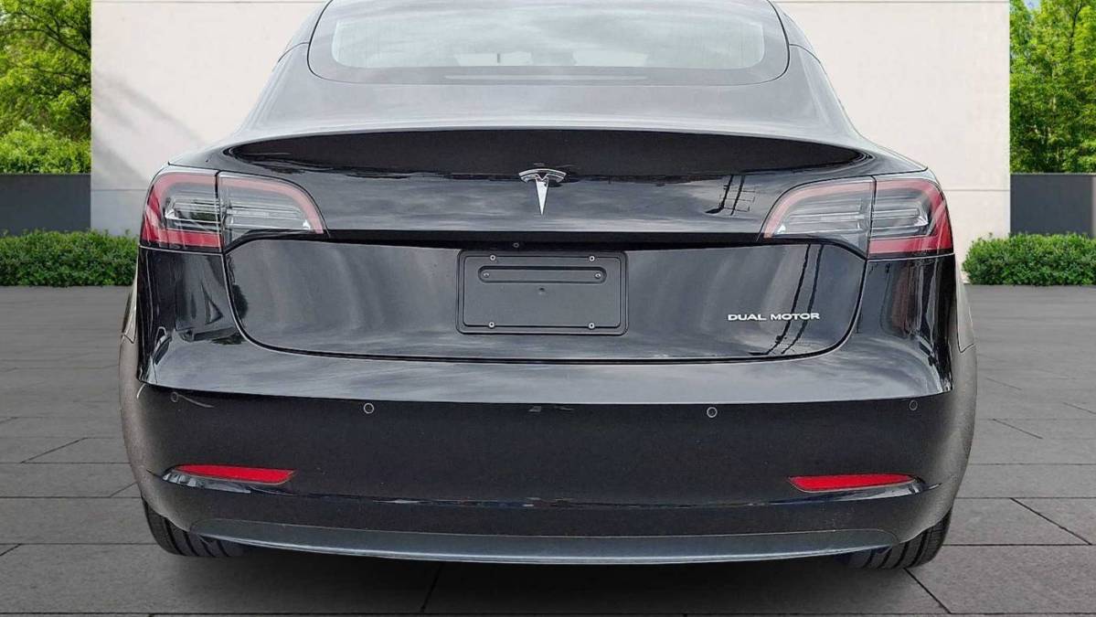2019 Tesla Model 3 - Images - 5