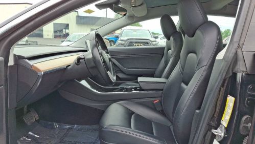 2019 Tesla Model 3 - Images - 13