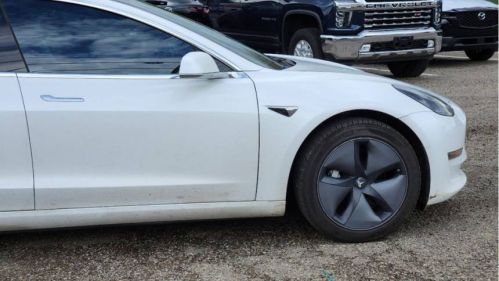 2019 Tesla Model 3 - Images - 7