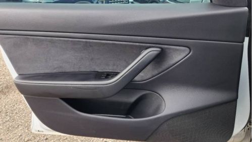 2019 Tesla Model 3 - Images - 12