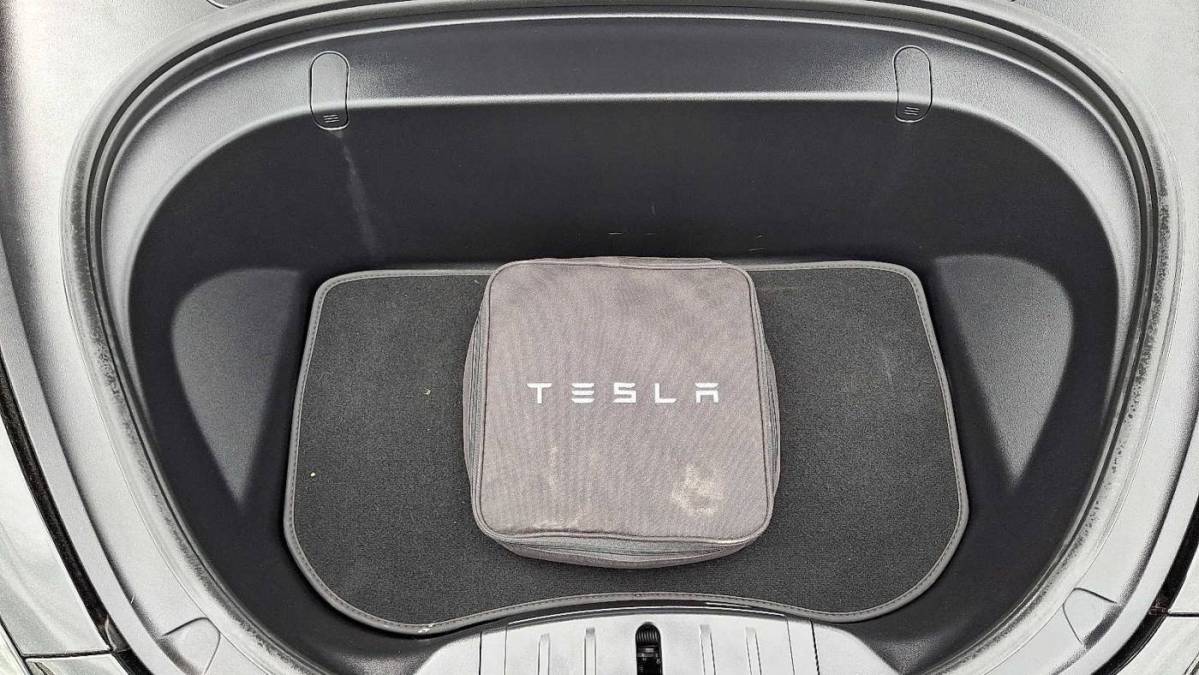2019 Tesla Model 3 - Images - 28