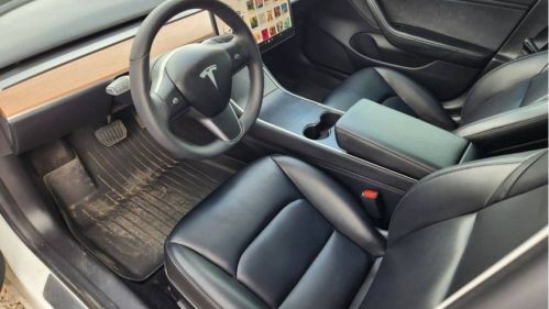 2019 Tesla Model 3 - Images - 14
