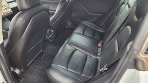 2019 Tesla Model 3 - Images - 16