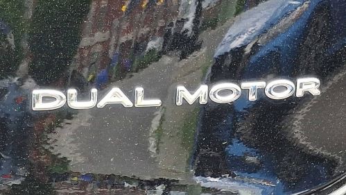 2019 Tesla Model 3 - Images - 32