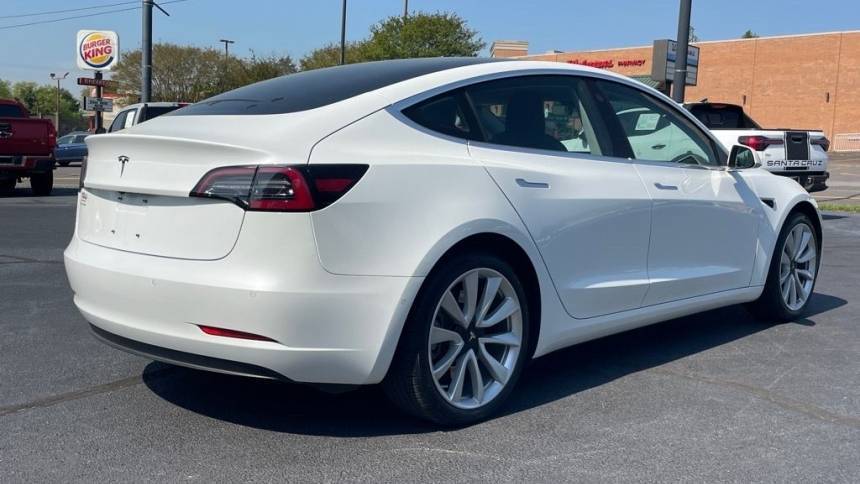 2018 Tesla Model 3 - Images - 7