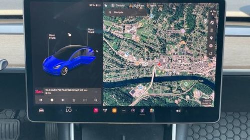 2018 Tesla Model 3 - Images - 11