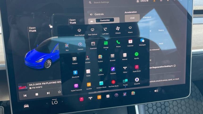 2018 Tesla Model 3 - Images - 16