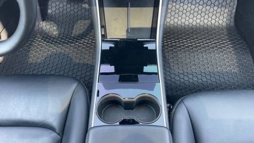 2018 Tesla Model 3 - Images - 21