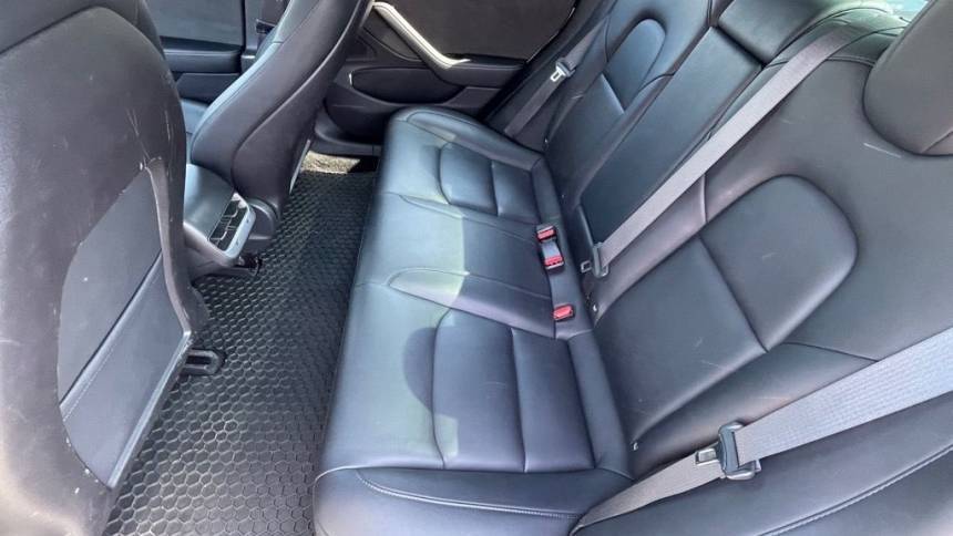 2018 Tesla Model 3 - Images - 24