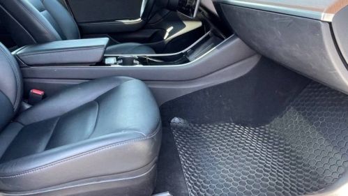 2018 Tesla Model 3 - Images - 27
