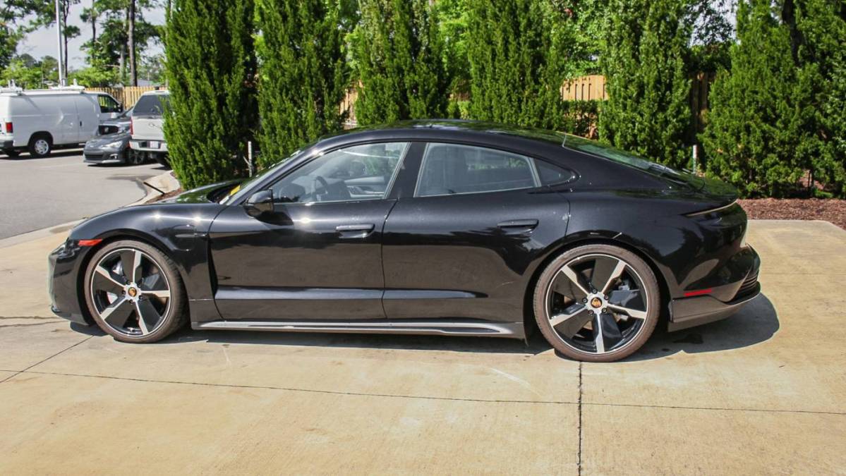 2024 Porsche Taycan - Images - 6
