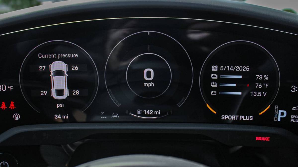 2024 Porsche Taycan - Images - 19
