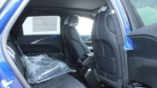 2024 Cadillac Lyriq - Images - 6